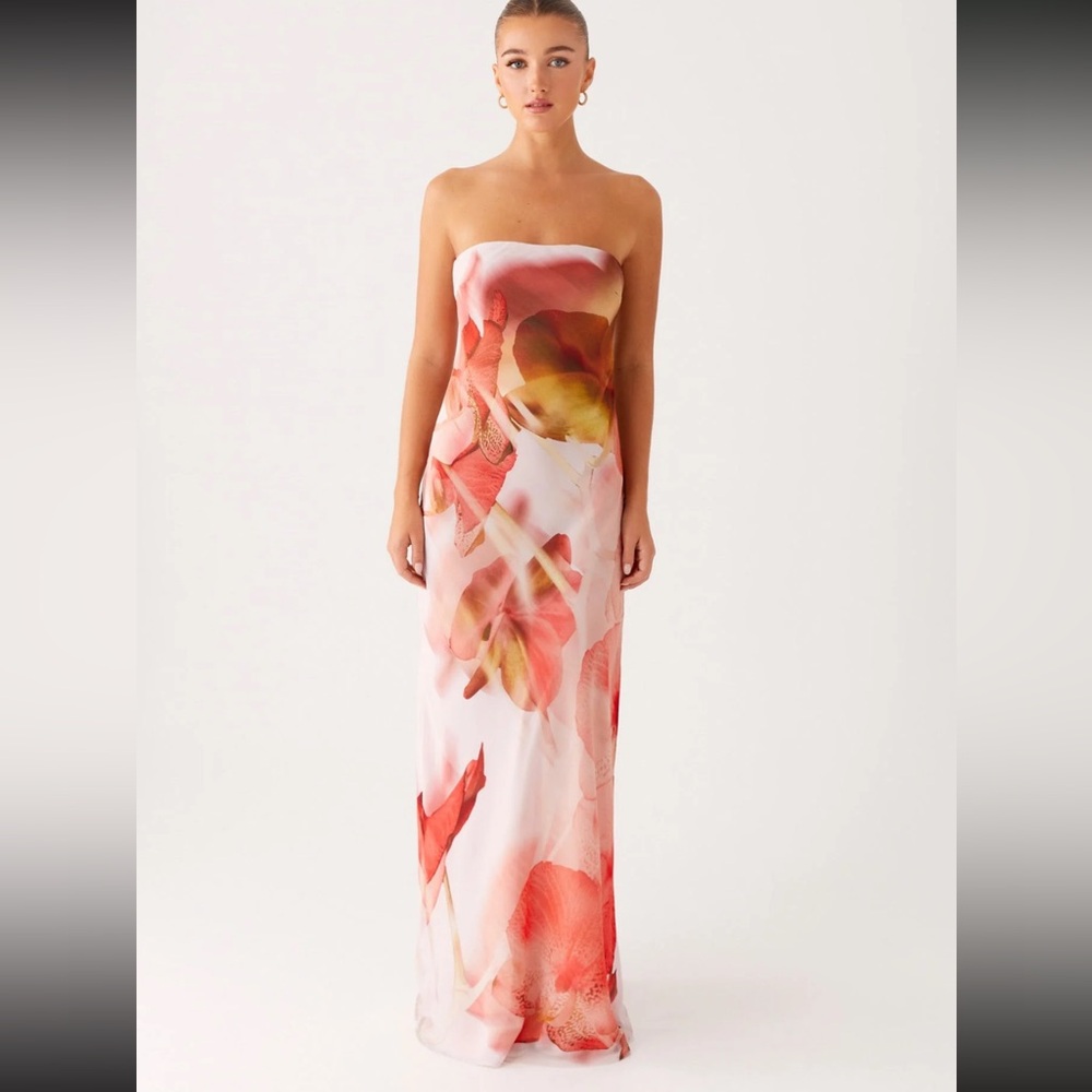 Floral Strapless peppermayo dress